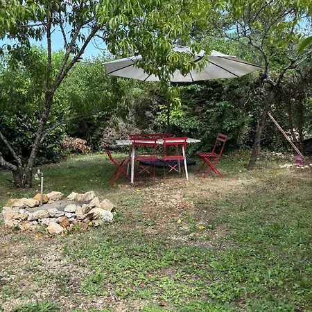 Corps De Ferme Renove A 10 Min De Sarlat * 卡尔萨克阿亚克