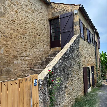 Semesterbostad Corps De Ferme Renove A 10 Min De Sarlat *