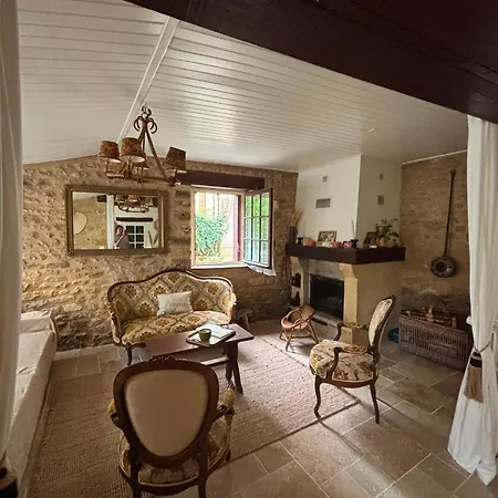 Corps De Ferme Rénové à 10 Min De Sarlat *