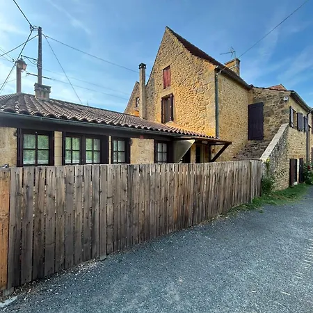 Casa vacanze Corps De Ferme Rénové à 10 Min De Sarlat Carsac-Aillac